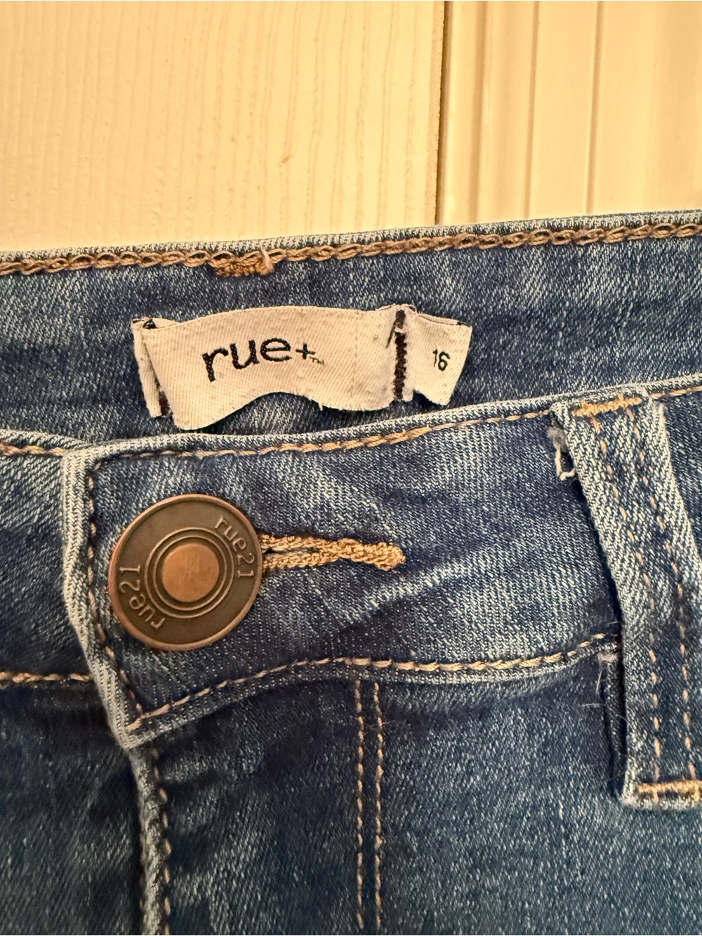 Rue21 Medium Blue Denim Shorts with Branded Button - Picture 2 of 4